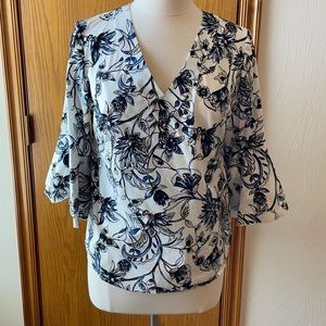 Blue and beige floral poplin top
